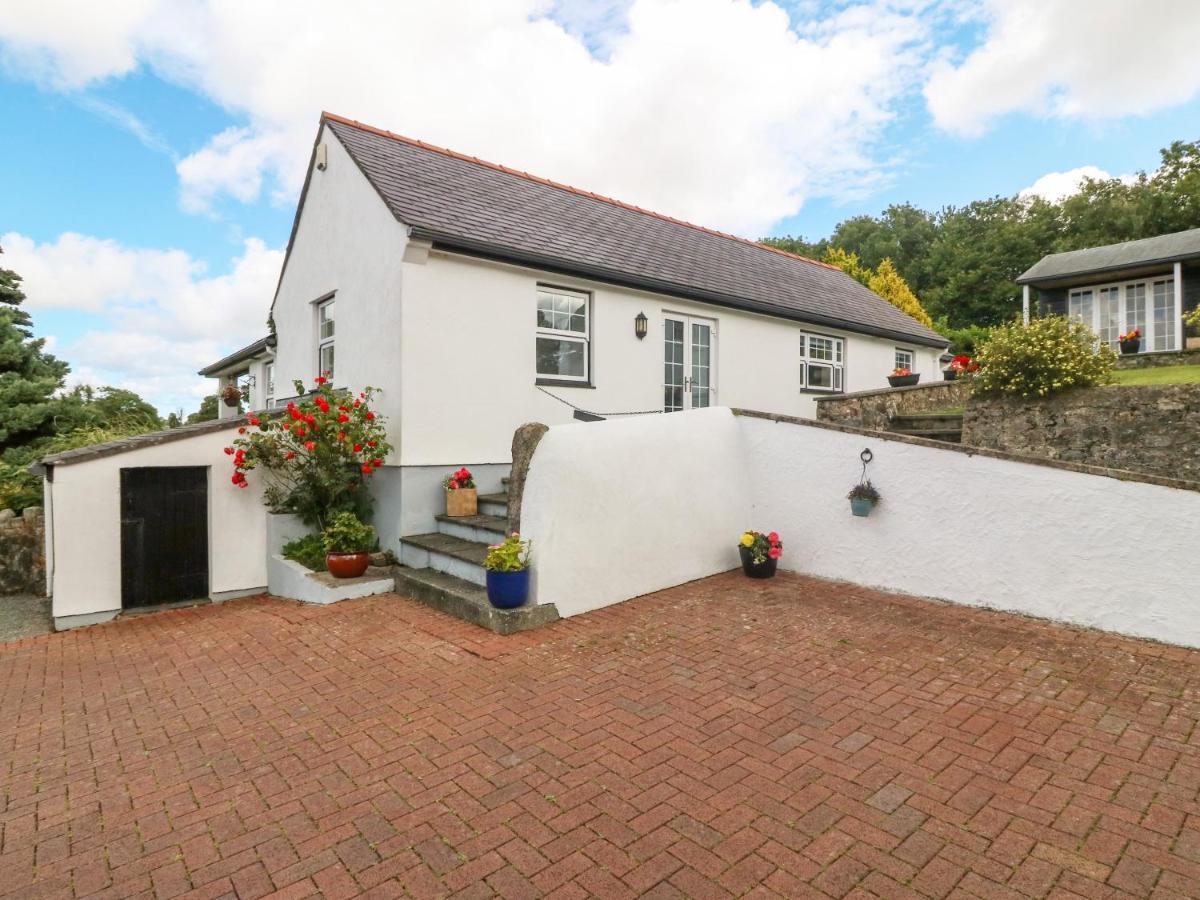 Bwthyn Clai Villa Llangefni Exterior photo